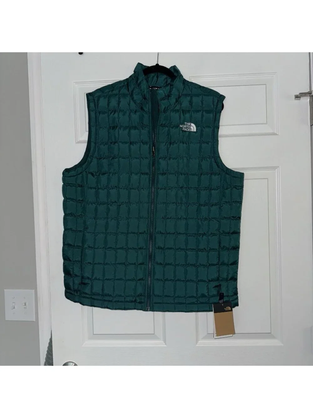 The North Face NF0A8A51 ThermoBall Insulated Vest Men’s XL Deep Nori NEW